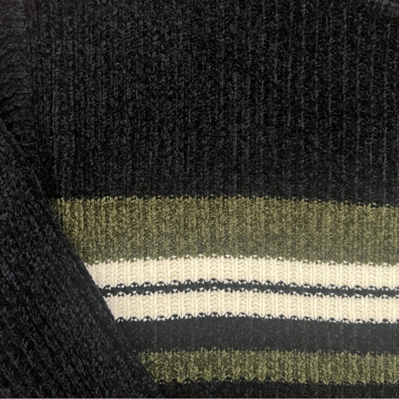 X-Treme Gear Y2K Men's Blue and Olive Striped Crewneck Sweater Size Large - Picture 4 of 4